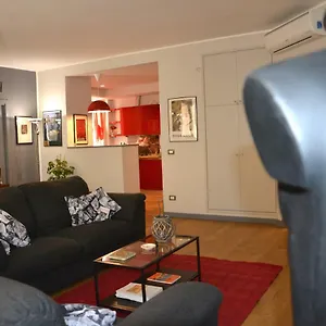  Apartment Luci Della Citta Palazzo San Matteo Italy